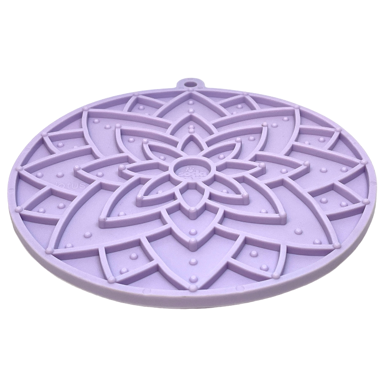 Lotus eMat Enrichment Lick Mat With Suction Cups: Light Green