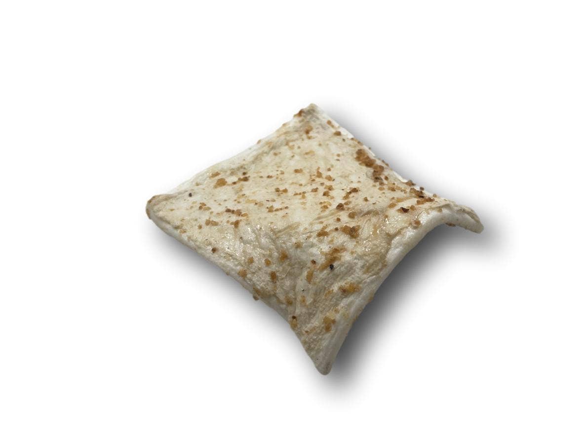 Beef Cheek Chips - Bully Dusted (BC04CHIPBD): Unit