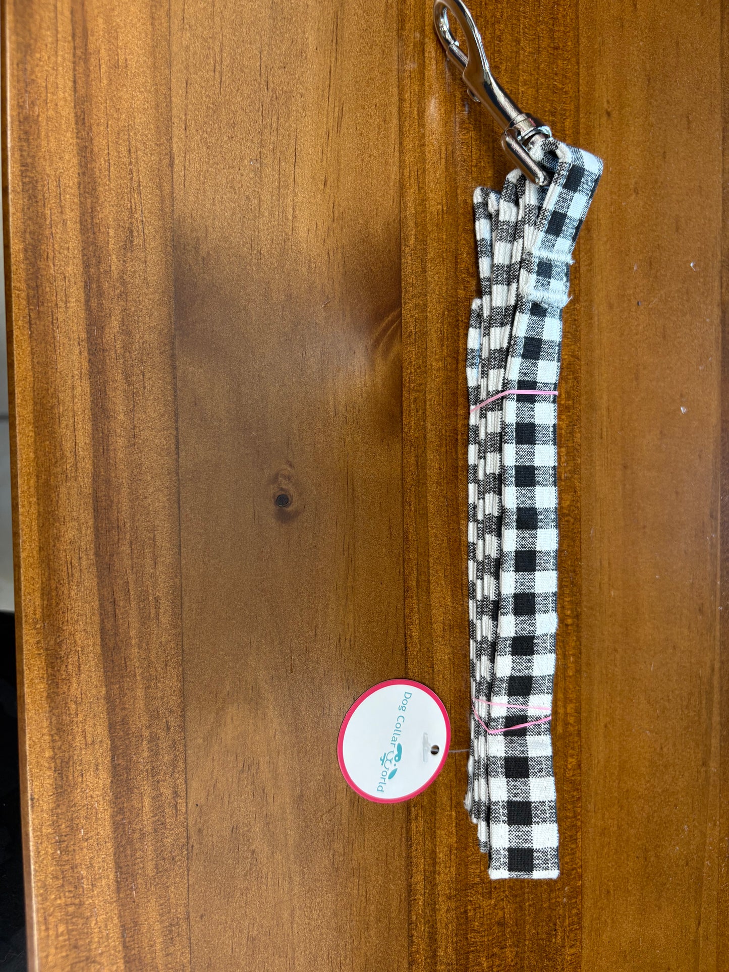 Dog Collar World- Black Gingham Leash