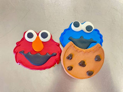 Cookie Monster & Elmo!: Cookie Monster 4"