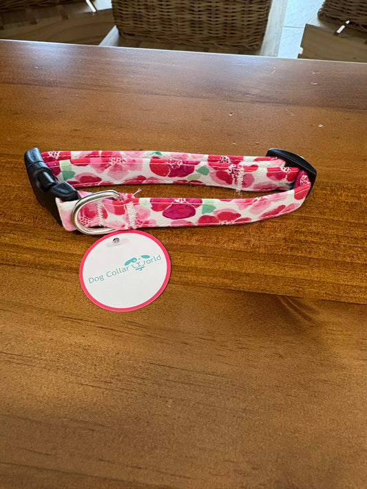 Dog Collar World- Fashion Collar- Poppies