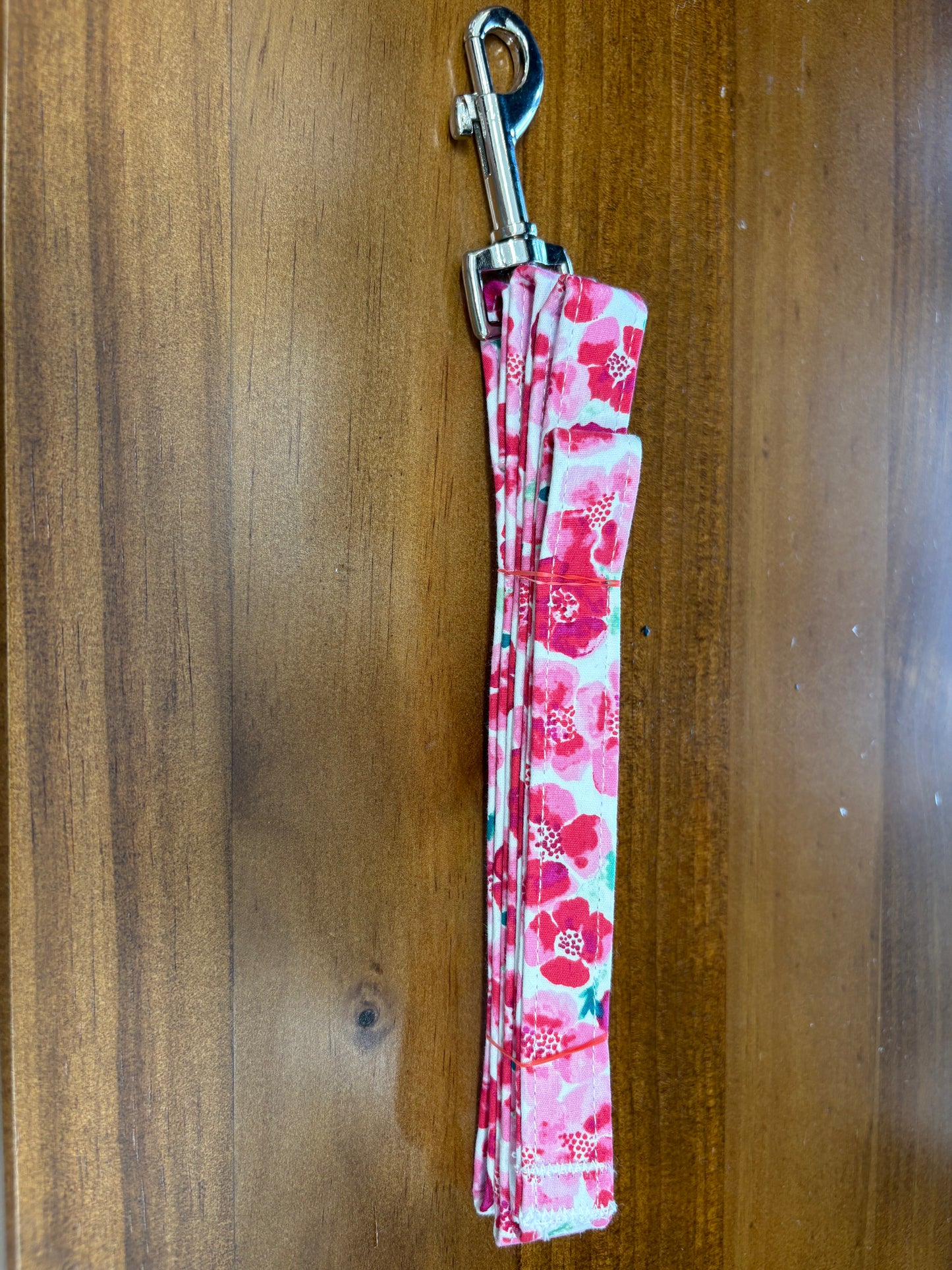 Dog Collar World- Poppies Leash