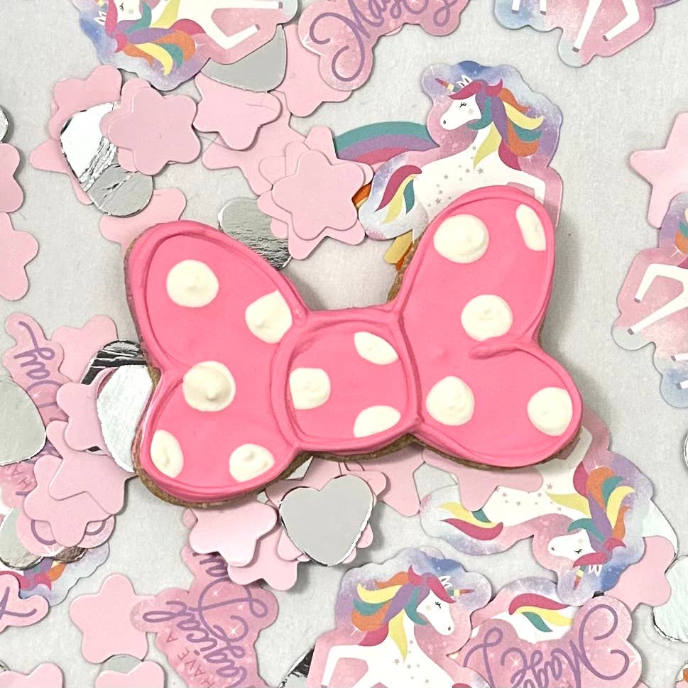 Love Stinks -But These Valentine’s Cookies Don’t: Pretty in Pink Bow