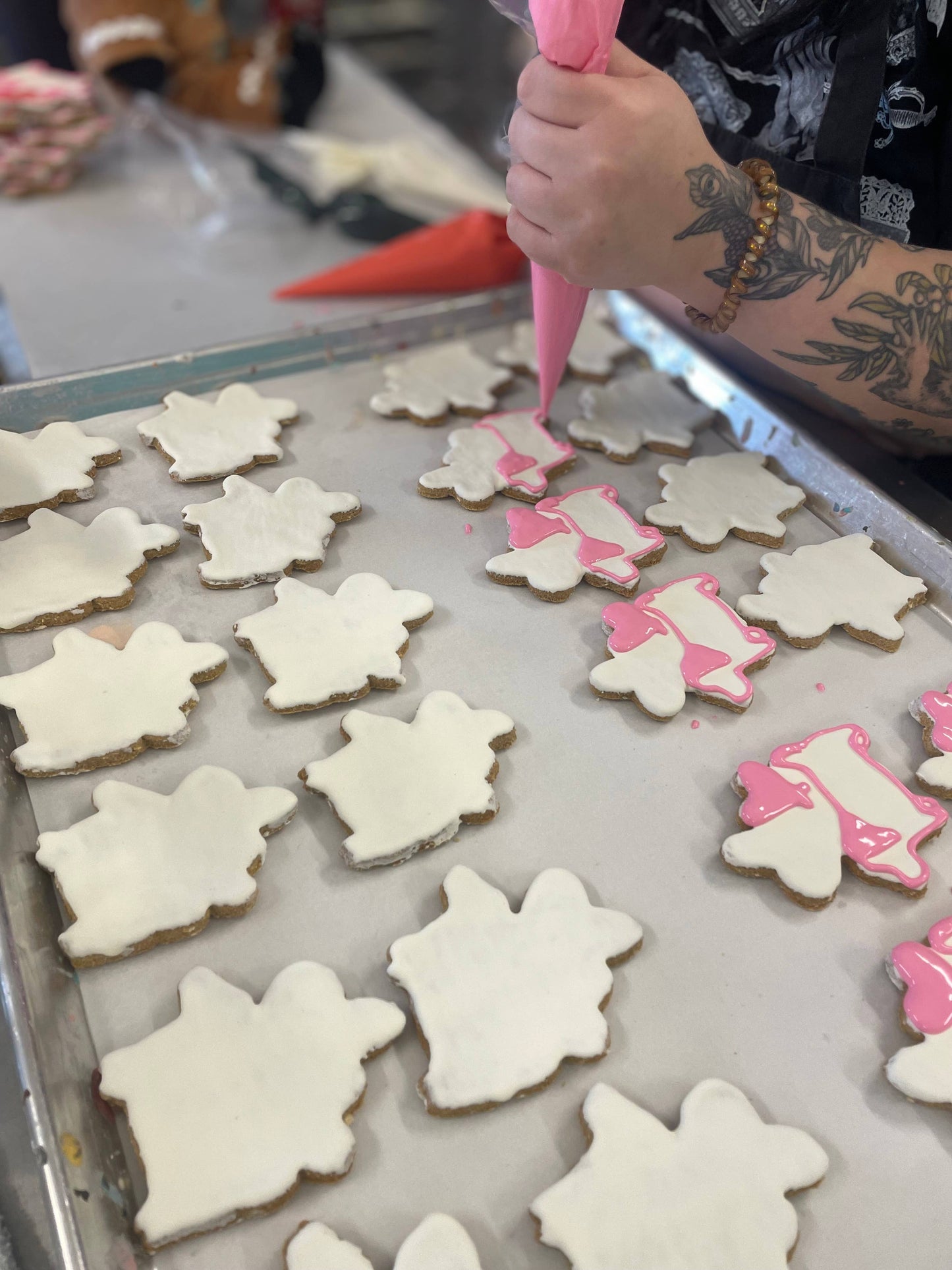 Love Stinks -But These Valentine’s Cookies Don’t: Pretty in Pink Bow